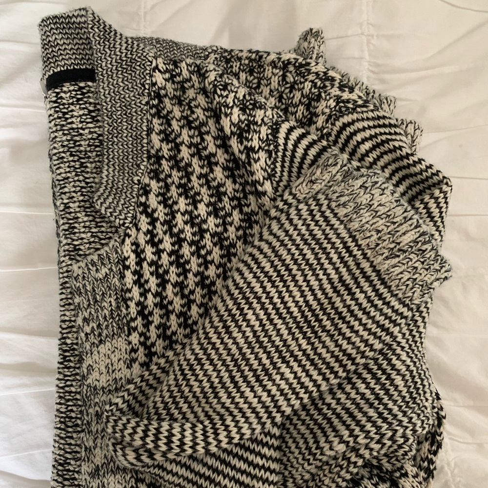 Market and Spruce | Cardigan L, Large